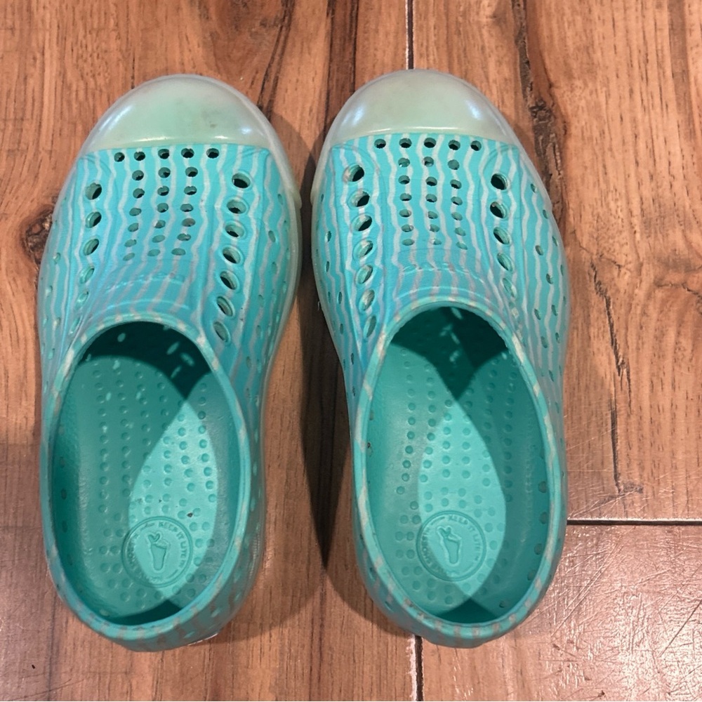 Native Jefferson Waterproof Slip-On Shoes Aqua Sz C8 - Picture 2 of 7